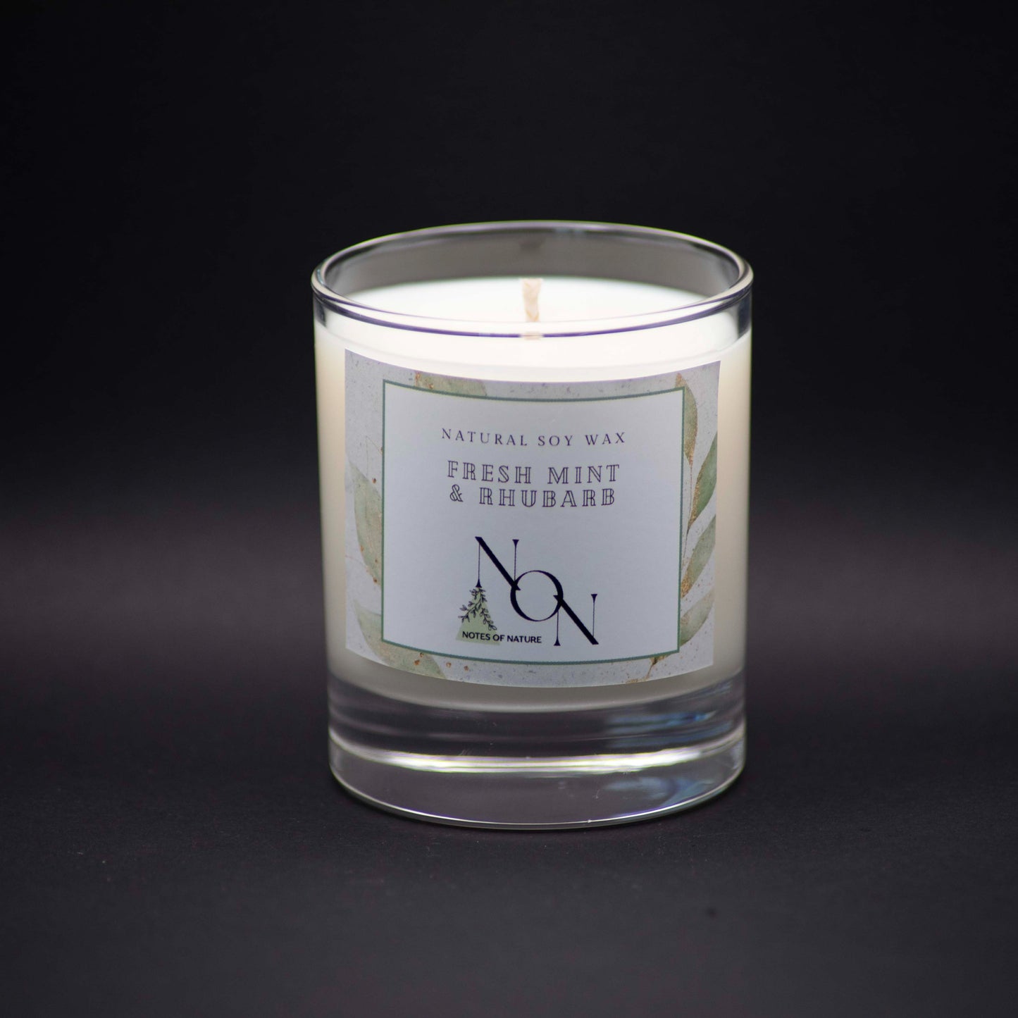Fresh mint and rhubarb soy wax candle